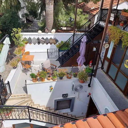 ホテル Ena Serenity Butik セルチュク