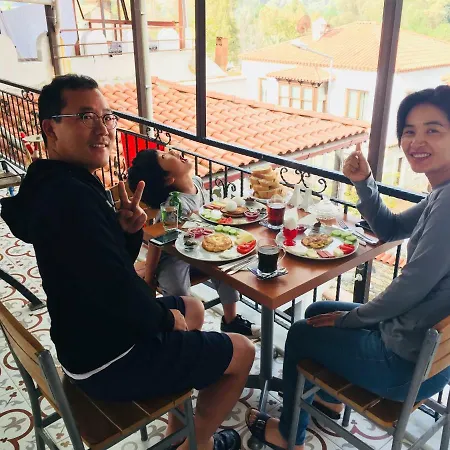 ホテル Ena Serenity Butik 3*